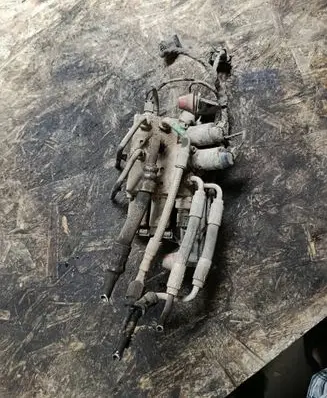 BMW 7 E65 E66 Air suspension compressor 6907314 E3911M