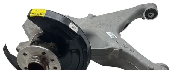 Volkswagen Multivan T7 Rear wheel hub spindle/knuckle 7T0501414C