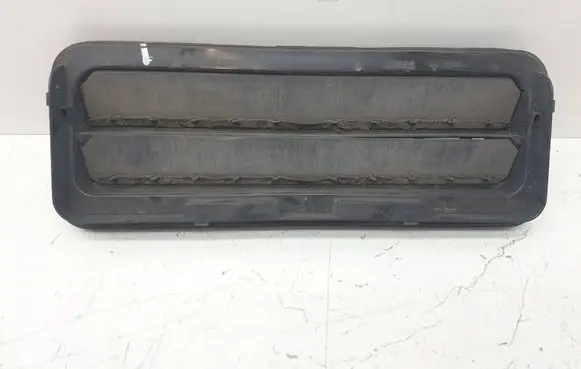 Chevrolet Volt II Quarter panel pressure vent 13597326