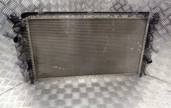 Volvo V50 Radiator set 
