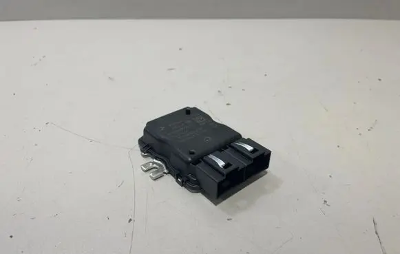 BMW X6 G06 Fuel injection pump control unit/module 5B8A045 5A89090