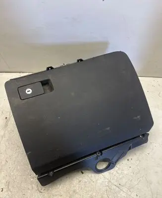 Volkswagen PASSAT B6 Glove box 3C1857114 T0024226