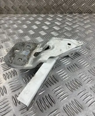 Volkswagen Touareg II Engine bonnet/hood hinges 7P6823302