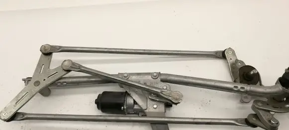 Honda Civic Front wiper linkage and motor 700932258