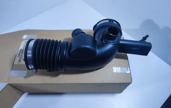 Chevrolet Camaro Air intake duct part 84486695