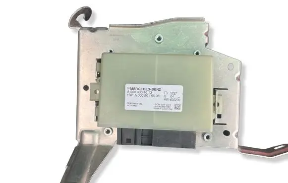 Mercedes-Benz E W213 Other control units/modules A0009004613