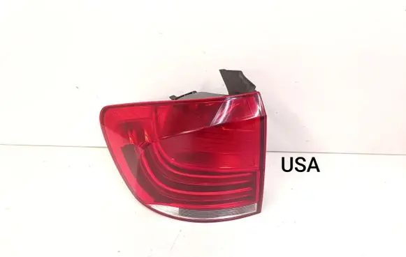 BMW X1 E84 Rear/tail lights 03425550