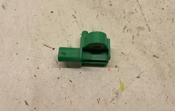 Volkswagen Touran II Airbag deployment crash/impact sensor 5K0959351 5WK44000