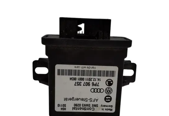 Volkswagen Touareg II Light module LCM 7P6907357