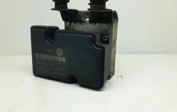 Volkswagen Golf V ABS Pump 1K0907379N 00005793E6 10097003133