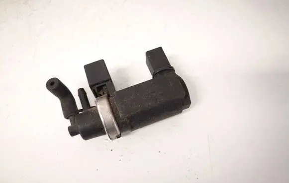 Audi A8 S8 D3 4E Turbo solenoid valve 4E0906628