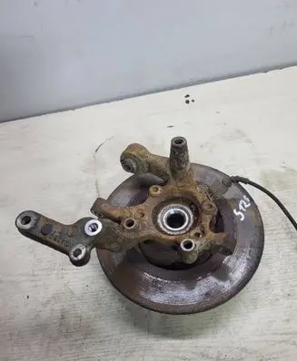 Rear wheel hub