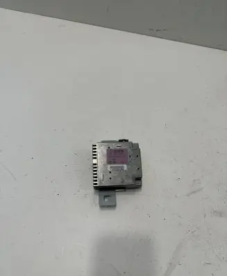 KIA Soul Air suspension control unit module (rear) 96390E4010 1010150601060