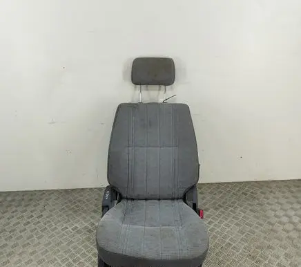 Toyota 4 Runner N180 Front passenger seat 7201135080