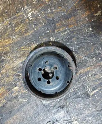 Audi A4 S4 B5 8D Power steering pump pulley 058145255C