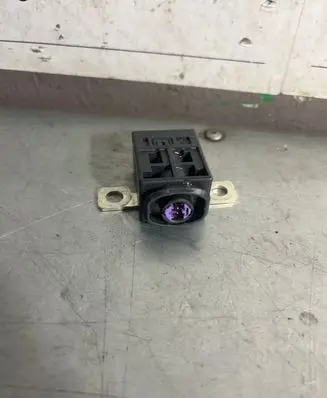 Audi A1 Battery relay fuse 4F0915519 170102