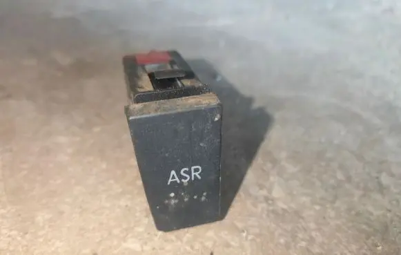 Volkswagen PASSAT B5 Traction control (ASR) switch 3B0927133A