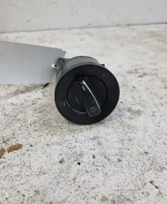 Volkswagen PASSAT B5 Light switch 1C0911531