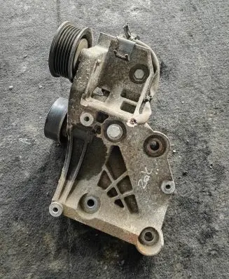 Opel Zafira C A/C compressor mount bracket 55582510