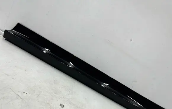 Porsche Cayenne (9Y0 9Y3) Front door trim (molding) 9Y0837096E