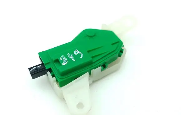 Hyundai i30 Fuel tank cap lock motor 