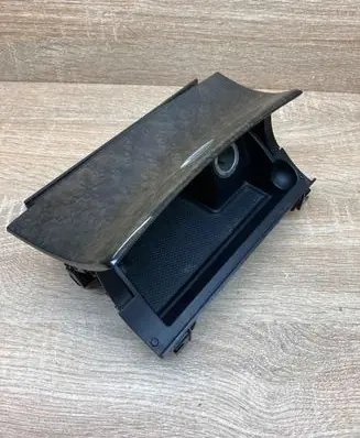 Mercedes-Benz E W211 Car ashtray A2118101330