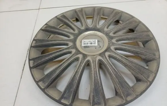 Ford Galaxy R15 wheel hub/cap/trim 