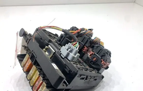 Peugeot 607 BSM Control unit 9658539680