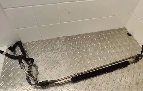Volvo XC60 Power steering radiator 31317423