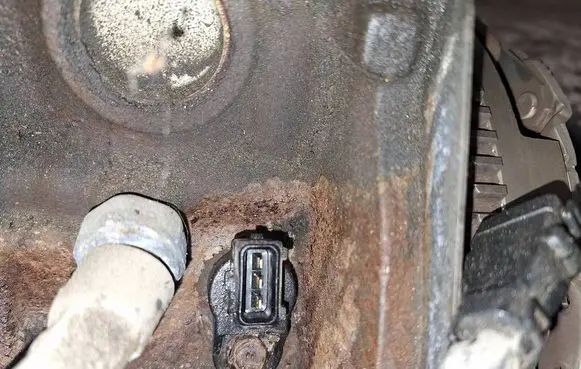 KIA Sportage Crankshaft position sensor 