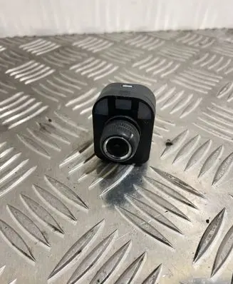 Wing mirror switch