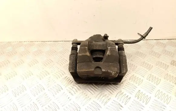 Volvo XC40 Front brake caliper 31471191