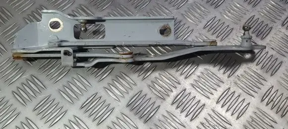 Hyundai Sonata Tailgate/trunk/boot hinge