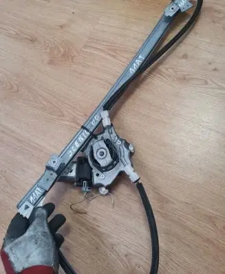Renault Scenic I Front door window regulator with motor 114145 400467T7