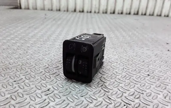 Volkswagen Golf IV Headlight level height control switch 1J0941333A