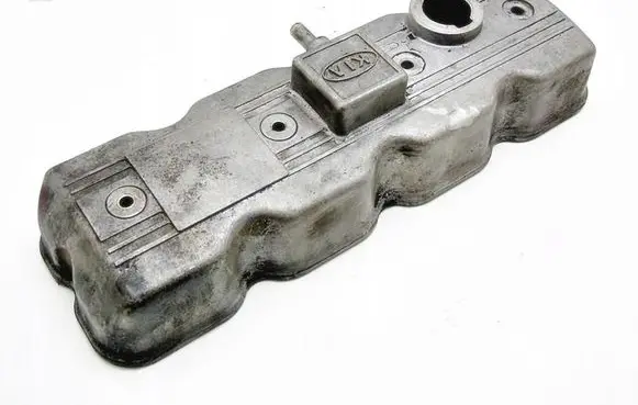Mazda B series UF Rocker cam cover 11004983424