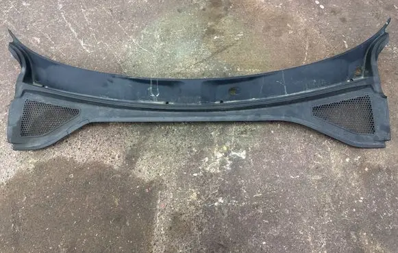Audi A3 S3 8V Wiper trim 8V5819403