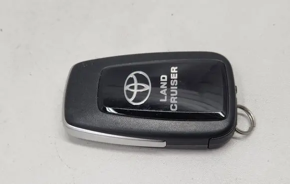 Toyota Land Cruiser J300 Ignition key/card 88230 MR21666 5510862