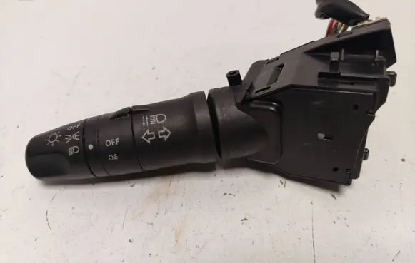 Nissan Primera Indicator stalk AV620