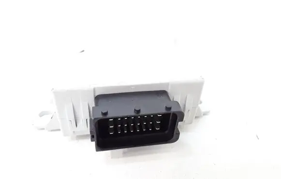 Toyota Avensis T250 Window wiper relay 150696