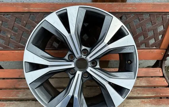 Seat Ateca R18 alloy rim 