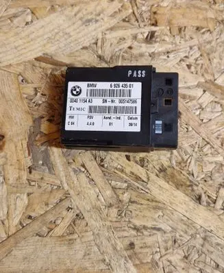 Mini Cooper Countryman R60 Seat control module 6926435 005147586 00401154A3