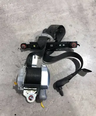 Hyundai i40 Front seatbelt 888103Z000RY