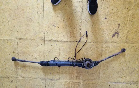 Citroen C4 Grand Picasso Steering rack 6820000084