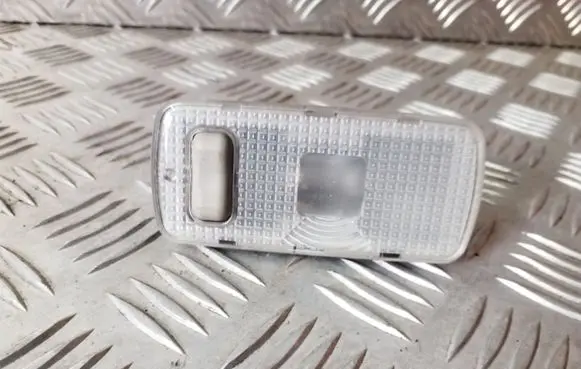 Infiniti FX Rear seat light