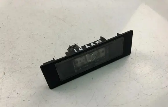BMW 1 E81 E87 Trunk door license plate light bar 7193294