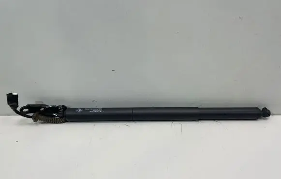 BMW 2 F46 Tailgate/trunk strut/damper 7348523