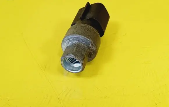 Air conditioning (A/C) pressure sensor