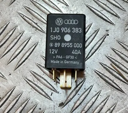 Audi A6 S6 C5 4B Other relay 1J0906383 898955000