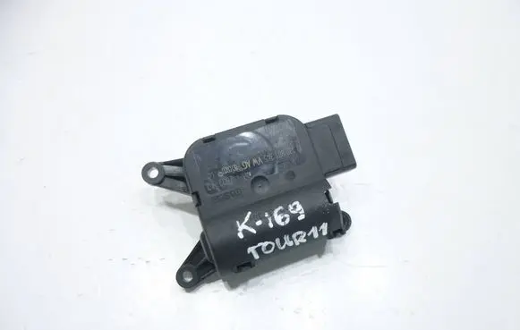 Volkswagen Touran II Air flap motor/actuator 1K0907511 0132801345 983389HF
